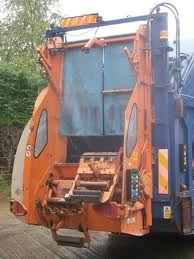 Picture of refuse truck 2013